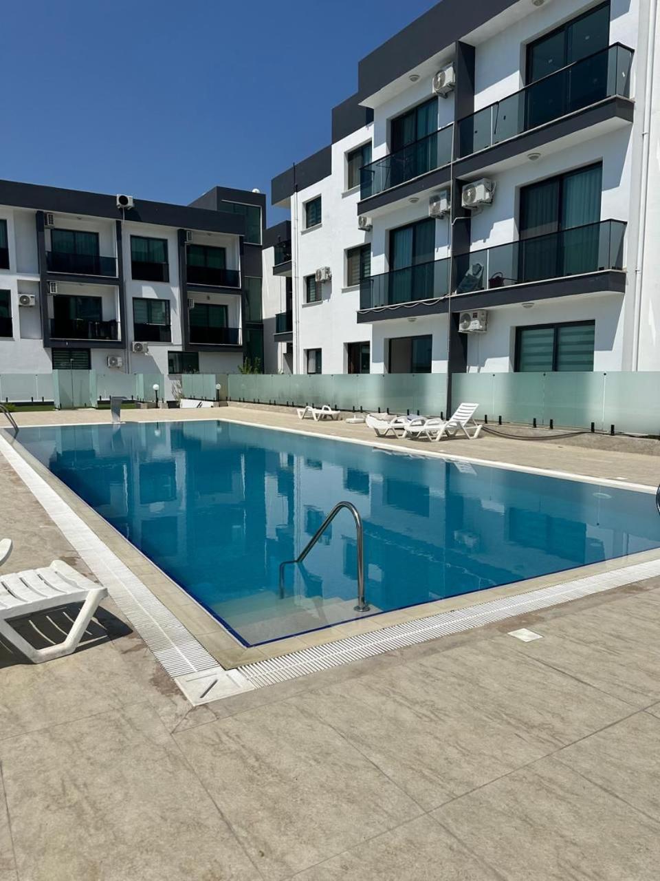 Шикарная Квартира Nova Park Karavas  Buitenkant foto